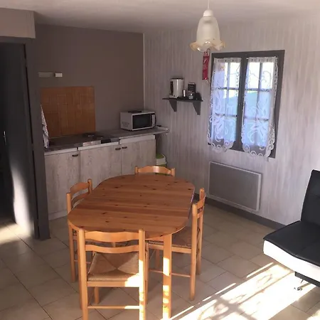 Holiday Domaine De Vaulatour * Payzac (Dordogne)